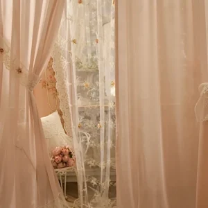 Completo tende in georgette rosa e merletto prezioso bianco seta