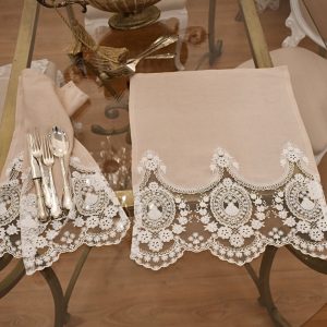 Set di 2 tovaglioli in puro Lino e merletto pregiato collezione “Madame”