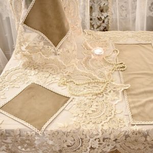 Meraviglioso tris centrini velvet bronzo/oro antico e merletto “Claire”